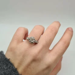 Bague or blanc, platine, diamants taille ancienne