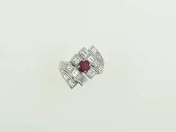Bague or blanc rubis diamants