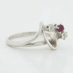 Bague Or blanc Rubis Diamants