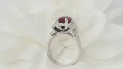 Bague or blanc rubis diamants
