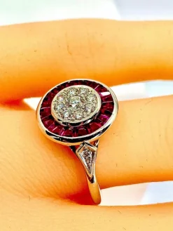 Bague Or blanc Rubis et Diamants