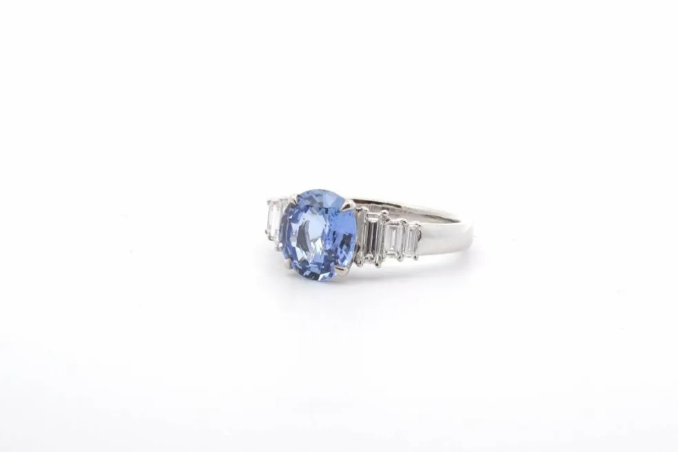 Bague or blanc saphir de ceylan et diamants