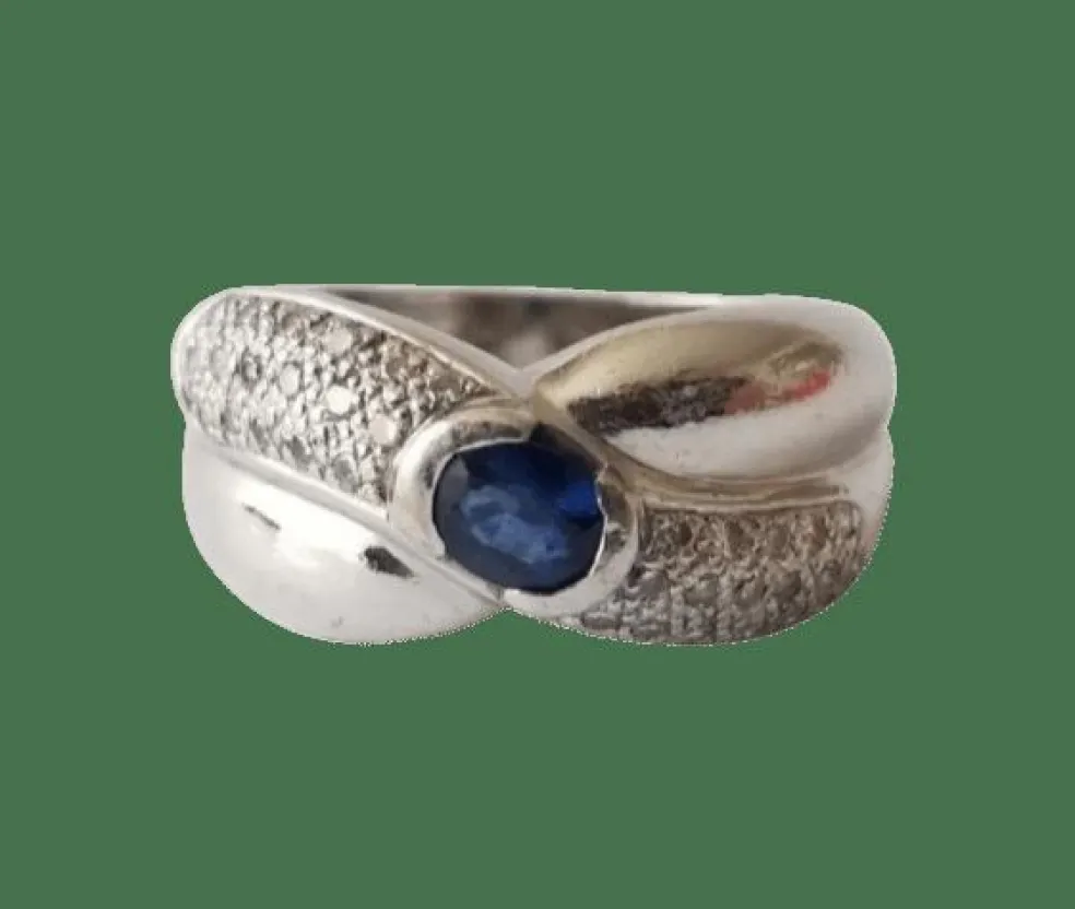 Bague or blanc saphir diamants