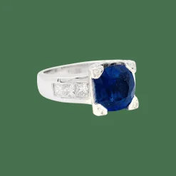 Bague or blanc, saphir, diamants.