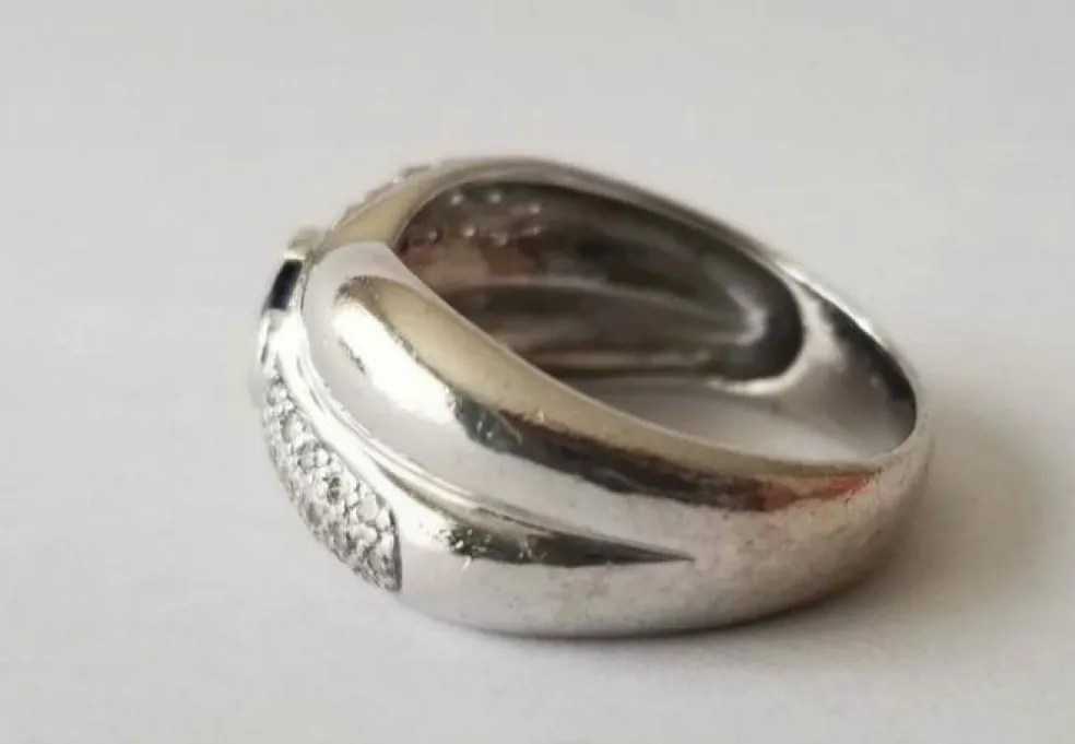 Bague or blanc saphir diamants