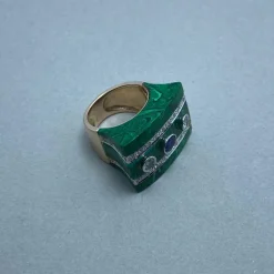 Bague or blanc, saphir, diamants