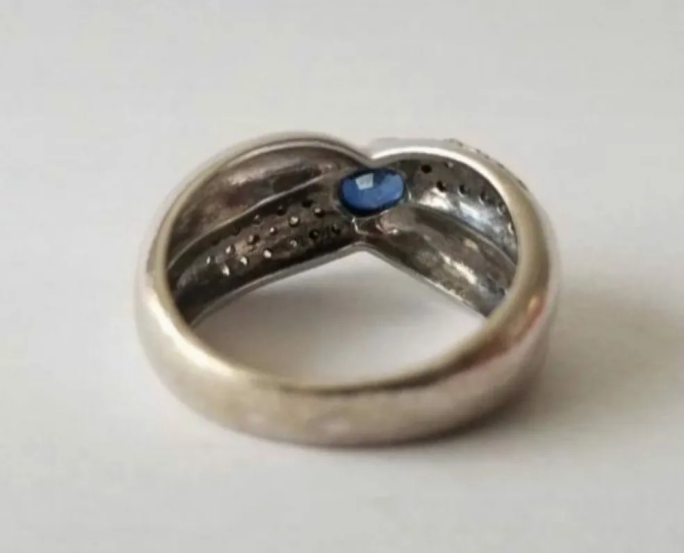 Bague or blanc saphir diamants
