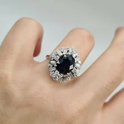Bague or blanc, saphir et diamants