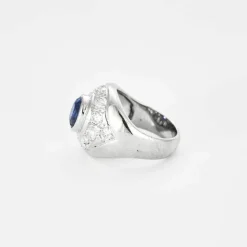 Bague or blanc, saphir et diamants
