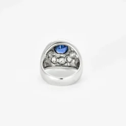 Bague or blanc, saphir et diamants
