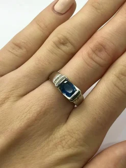 Bague or blanc saphir non-chauffé