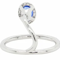 Bague or blanc saphirs bleus diamants
