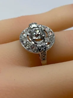 Bague or blanc sertie de diamants, époque 1900/1930