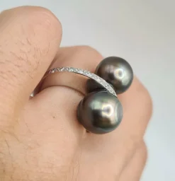Bague or blanc sertie de perles Tahiti et diamants