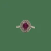 Bague or blanc sertie d’un rubis et diamants anciens