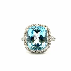 Bague or blanc topaze bleue et diamants