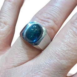 Bague or blanc tourmaline bleue