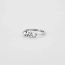 Bague or blanc trilogie diamants