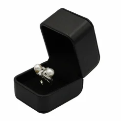 Bague or, diamants et perles