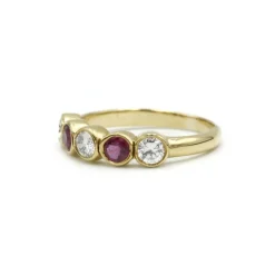 Bague or, diamants et rubis