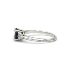 Bague or, diamants, saphir