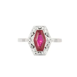 Bague or et pierre rose