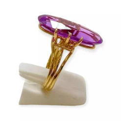 Bague or et pierre violette