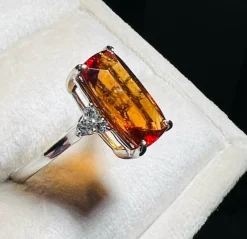 Bague Or, Grenat Spéssartite de 6.40 ct, 6 Diamants
