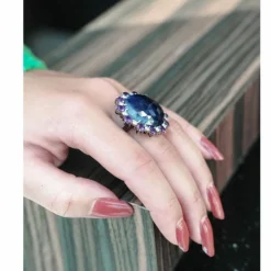 Bague or gris diamants améthystes et saphir