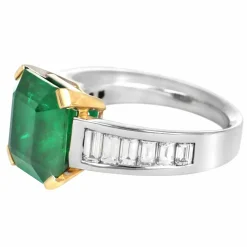 Bague Or Gris, Emeraude de Zambie et Diamants