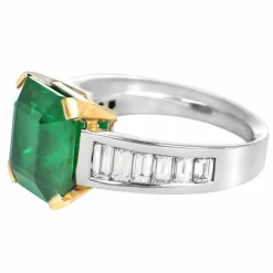 Bague Or Gris, Emeraude de Zambie et Diamants
