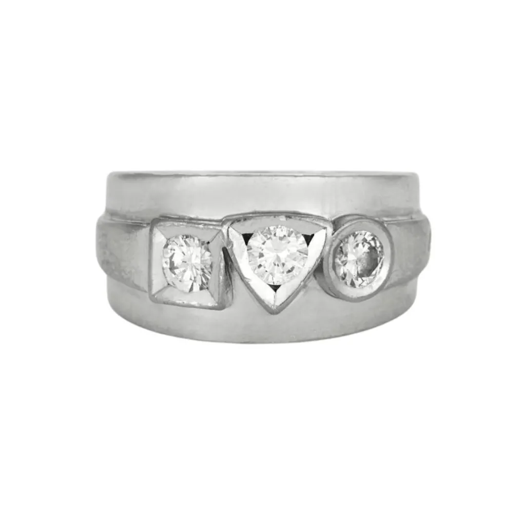 Bague or gris et diamants