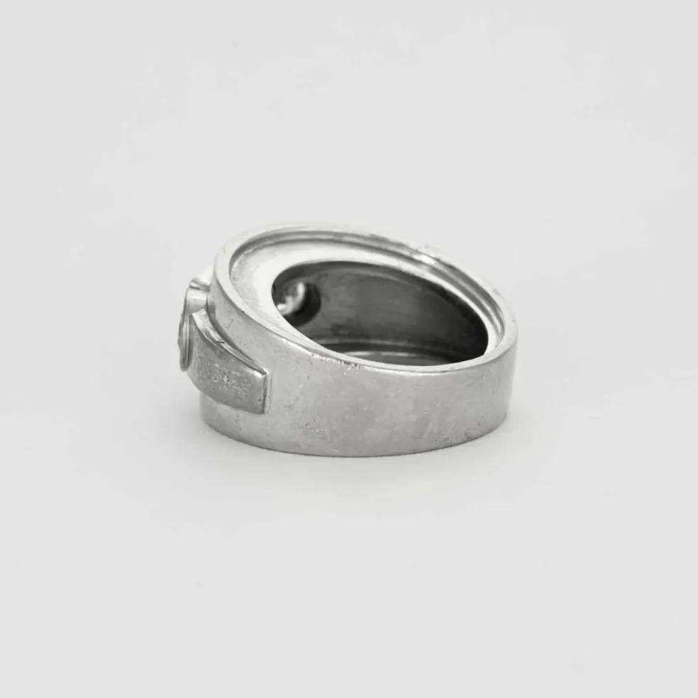 Bague or gris et diamants