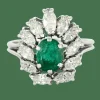 Bague or gris, émeraude et diamants