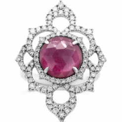 Bague or gris rubis diamants