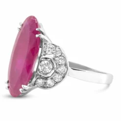 Bague or gris rubis diamants