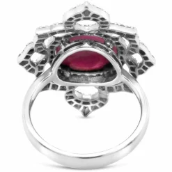 Bague or gris rubis diamants