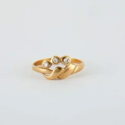 Bague or jaune 3 diamants