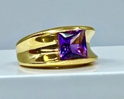 Bague or jaune améthyste carrée