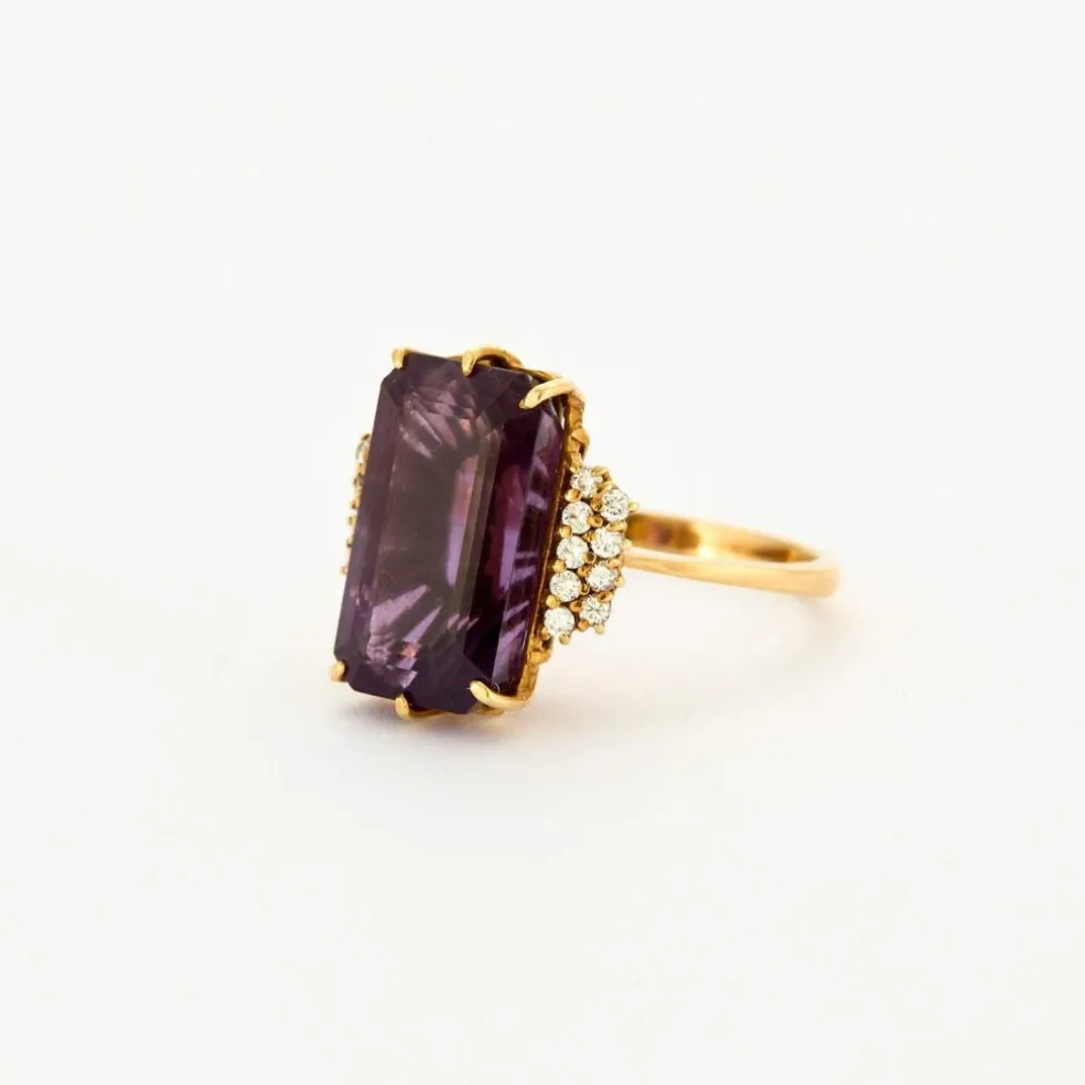 Bague or jaune améthyste et diamants