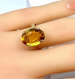 Bague or jaune, citrine