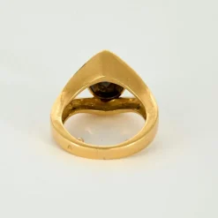 Bague or jaune, diamant noir