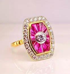 Bague or jaune diamants et rubis, style Art Déco
