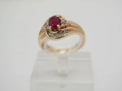 Bague Or jaune Diamants Rubis