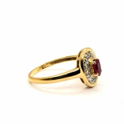 Bague or jaune diamants rubis