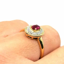 Bague or jaune diamants rubis