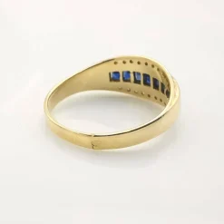 Bague or jaune, diamants, saphirs