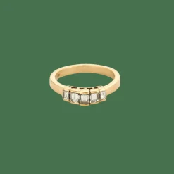 BAGUE OR JAUNE ET DIAMANTS.