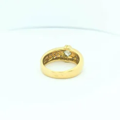 Bague or jaune et diamants