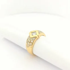 Bague or jaune et diamants